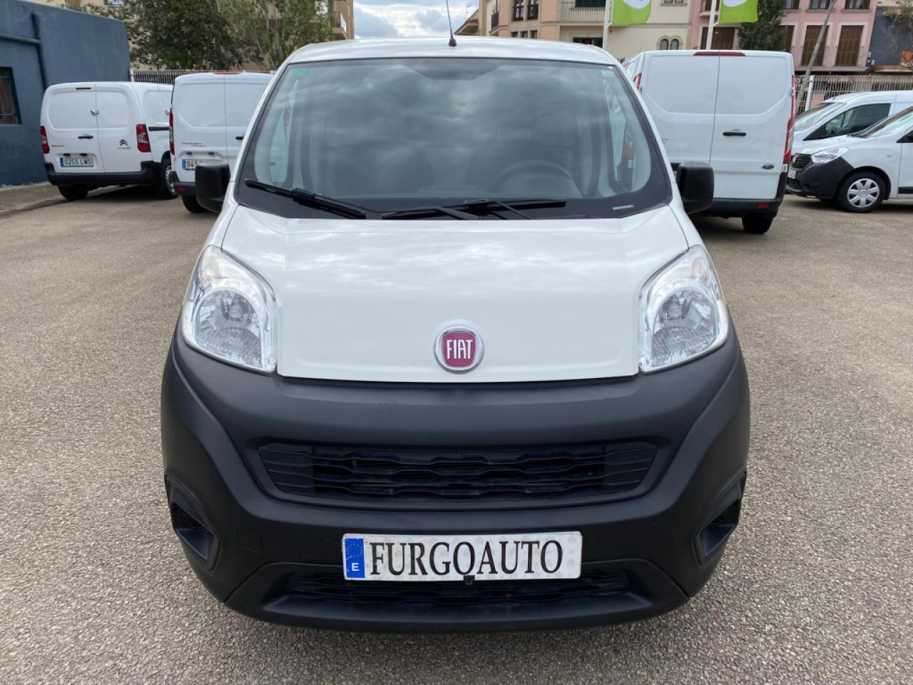 Fiat Fiorino Cargo 80Cv mit REGALSYSTEMEN