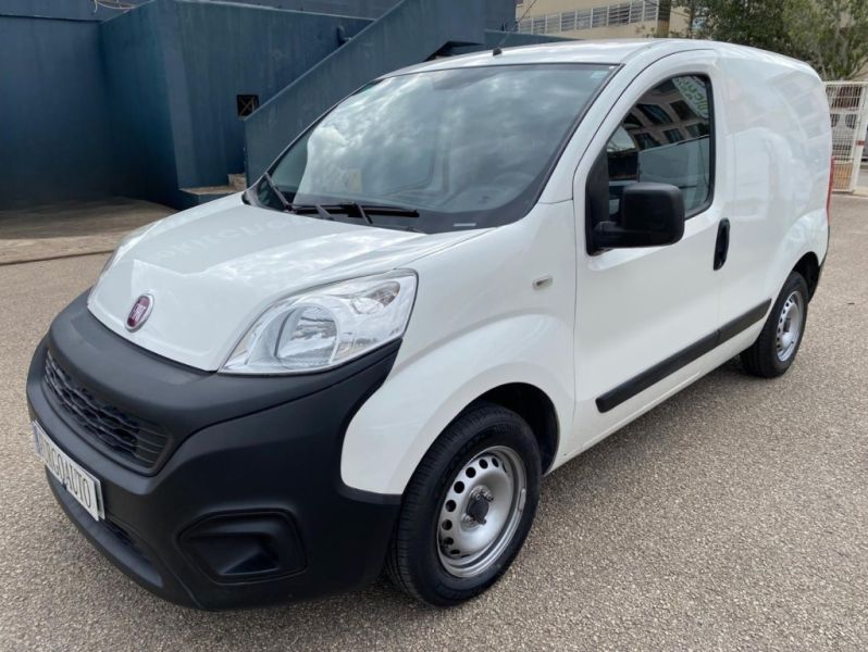 Fiat Fiorino Cargo 80Cv mit REGALSYSTEMEN
