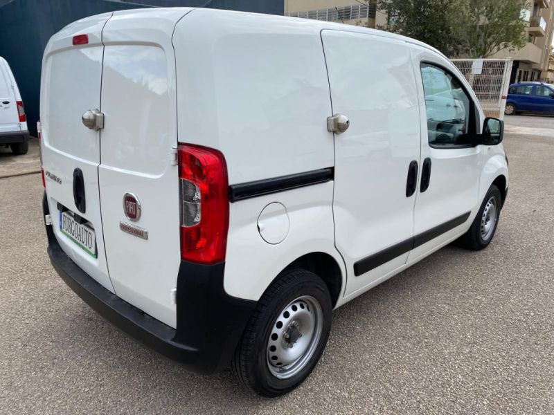 Fiat Fiorino Cargo 80Cv mit REGALSYSTEMEN