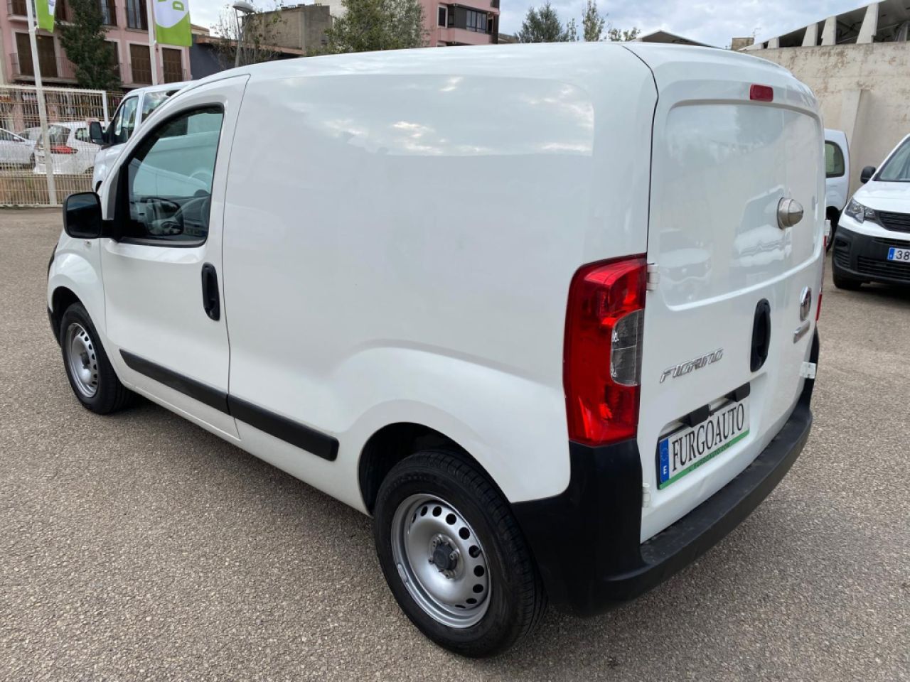 Fiat Fiorino Cargo 80Cv mit REGALSYSTEMEN