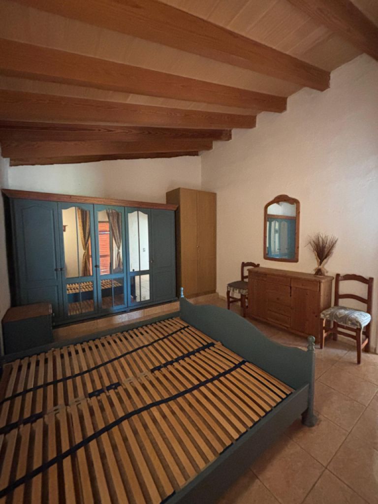 Finca mit großem Grundstück zu vermieten