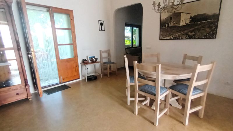 Finca mit sep. Apartment, Garage, Pool und Carport bei Cas Concos --- F 275