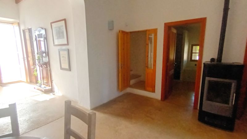 Finca mit sep. Apartment, Garage, Pool und Carport bei Cas Concos --- F 275