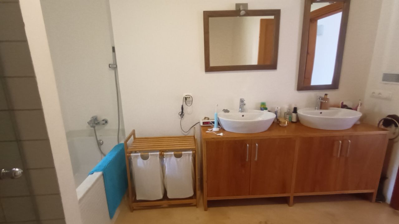 Finca mit sep. Apartment, Garage, Pool und Carport bei Cas Concos --- F 275