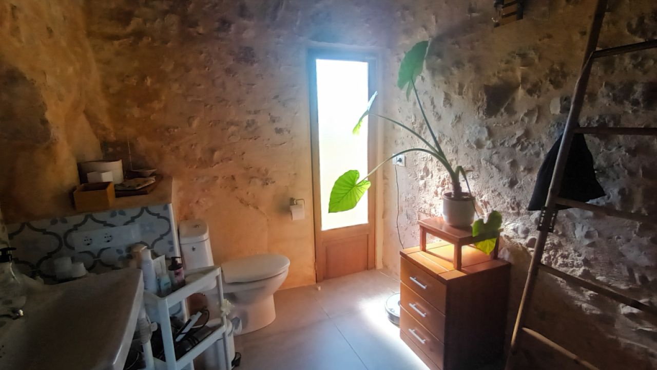 Finca mit sep. Apartment, Garage, Pool und Carport bei Cas Concos --- F 275