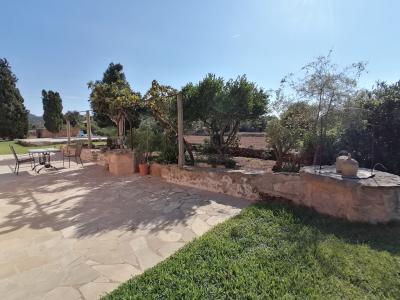 Finca mit sep. Apartment, Garage, Pool und Carport bei Cas Concos --- F 275