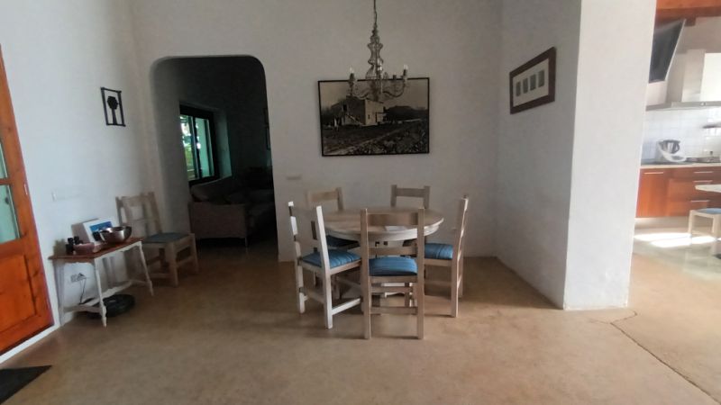 Finca mit sep. Apartment, Garage, Pool und Carport bei Cas Concos --- F 275