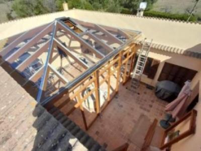 Finca service, pool & garden maintenance, renovations.