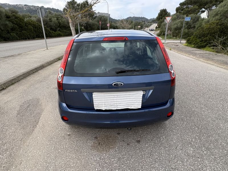 Ford-Fiesta 5 türig Bauj. 08/2006 Original 92000 km Spanische Zulassung