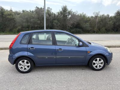 Ford-Fiesta 5 türig Bauj. 08/2006 Original 92000 km Spanische Zulassung