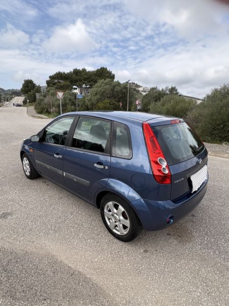 Ford-Fiesta 5 türig Bauj. 08/2006 Original 92000 km Spanische Zulassung