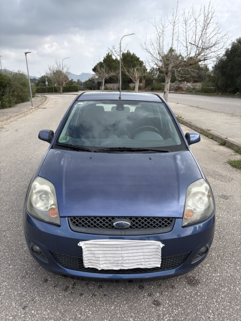 Ford-Fiesta 5 türig Bauj. 08/2006 Original 92000 km Spanische Zulassung