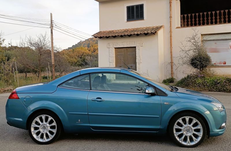 Ford Focus Cabrio 2,0 CC spanische Kennzeichen ITV Neu