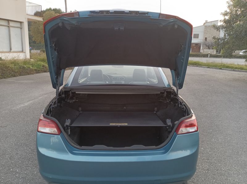 Ford Focus Cabrio 2,0 CC spanische Kennzeichen ITV Neu