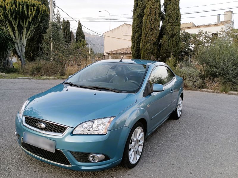 Ford Focus Cabrio 2,0 CC spanische Kennzeichen ITV Neu