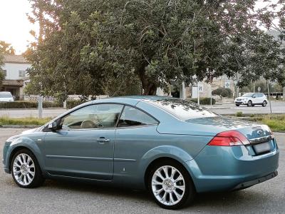 Ford Focus Cabrio 2,0 CC spanische Kennzeichen ITV Neu