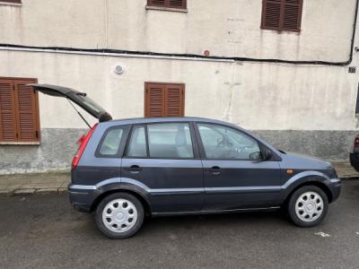 Ford Fusion günstig abzugeben