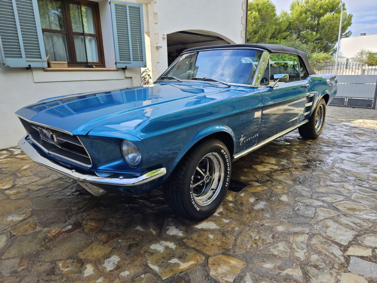 Ford Mustang Cabrio 1967 - neu aufgebaut in 2022