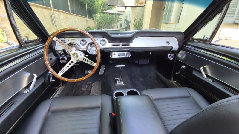 Ford Mustang Cabrio 1967 - neu aufgebaut in 2022