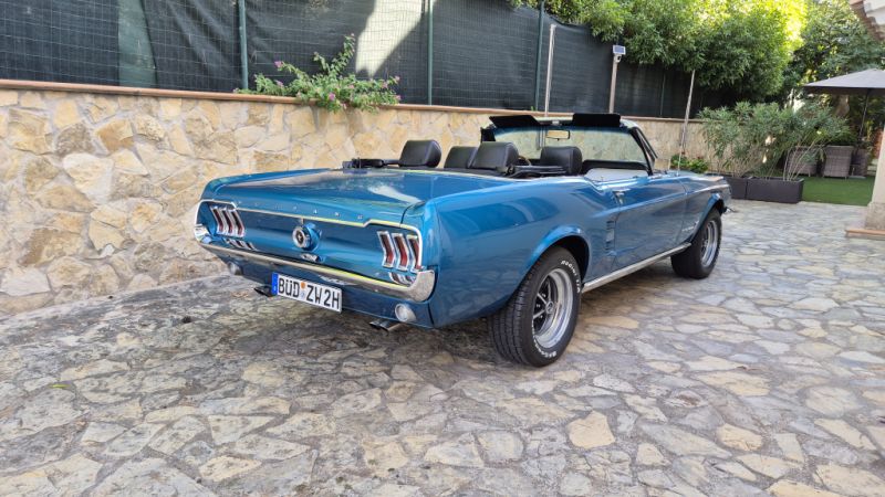 Ford Mustang Cabrio 1967 - neu aufgebaut in 2022