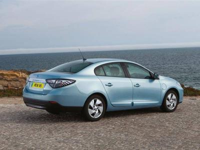 Für Bastler: Elektroauto Limousine Renault Fluence Baujahr 2012 mit 20kw Batterie Baujahr 2018