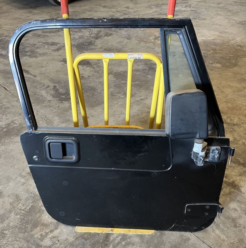 Para un Jeep Wrangler YJ, techo rígido y puertas de acero (Re + Li)