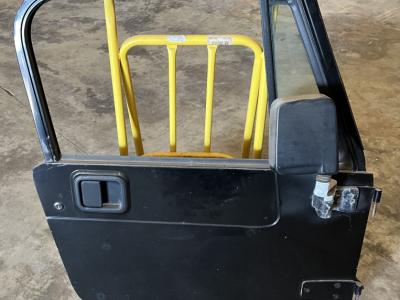 Para un Jeep Wrangler YJ, techo rígido y puertas de acero (Re + Li)