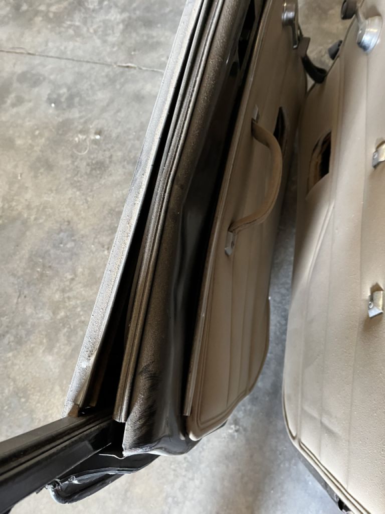 Para un Jeep Wrangler YJ, techo rígido y puertas de acero (Re + Li)