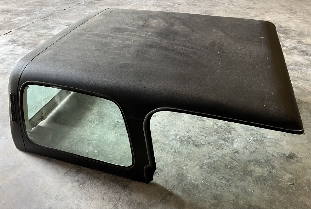 Para un Jeep Wrangler YJ, techo rígido y puertas de acero (Re + Li)