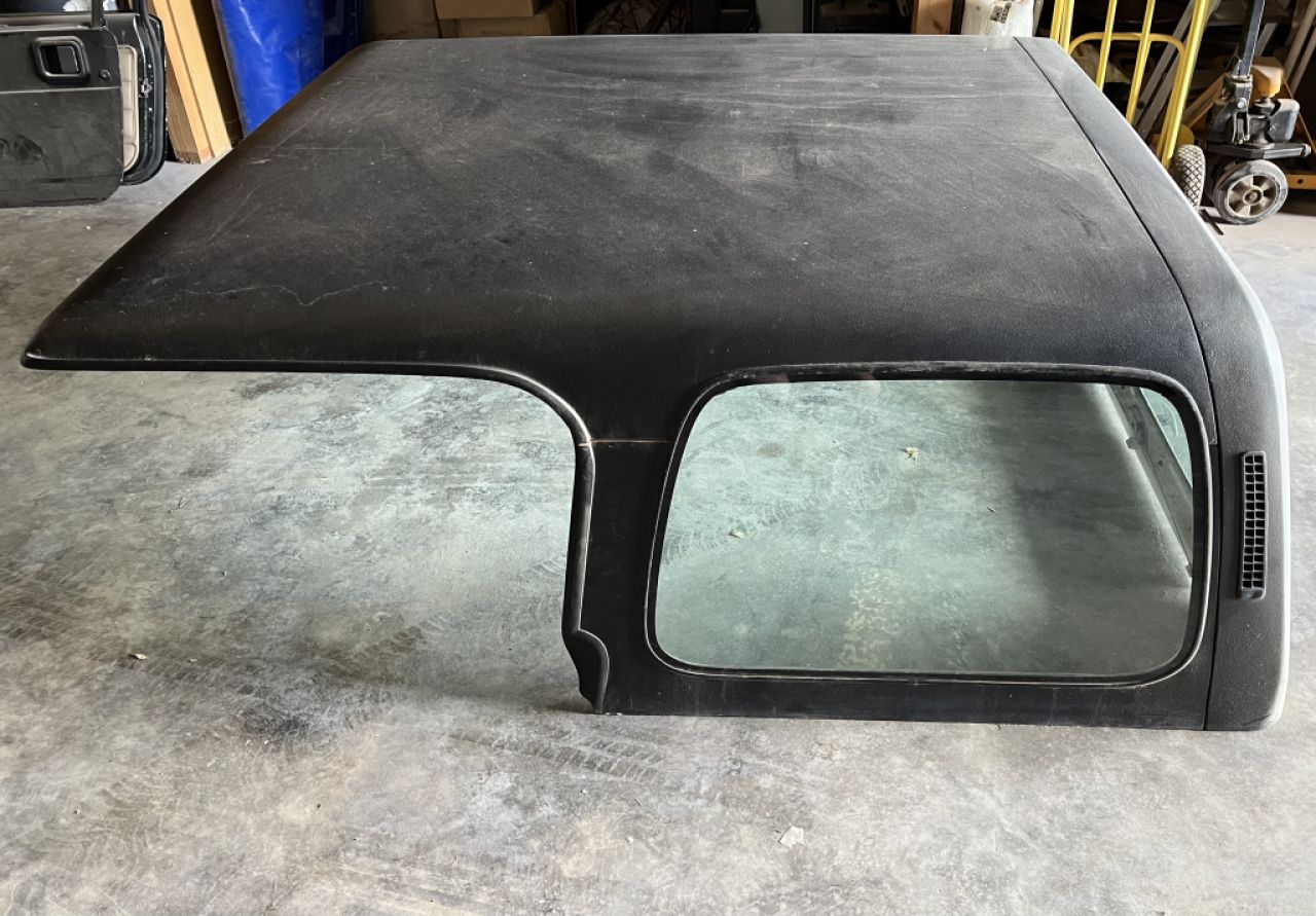 Para un Jeep Wrangler YJ, techo rígido y puertas de acero (Re + Li)