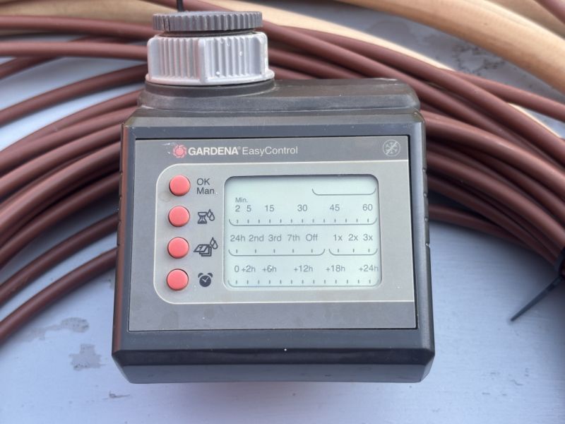 Gardena Bewässerungscomputer EasyControl mit viel Zubehör