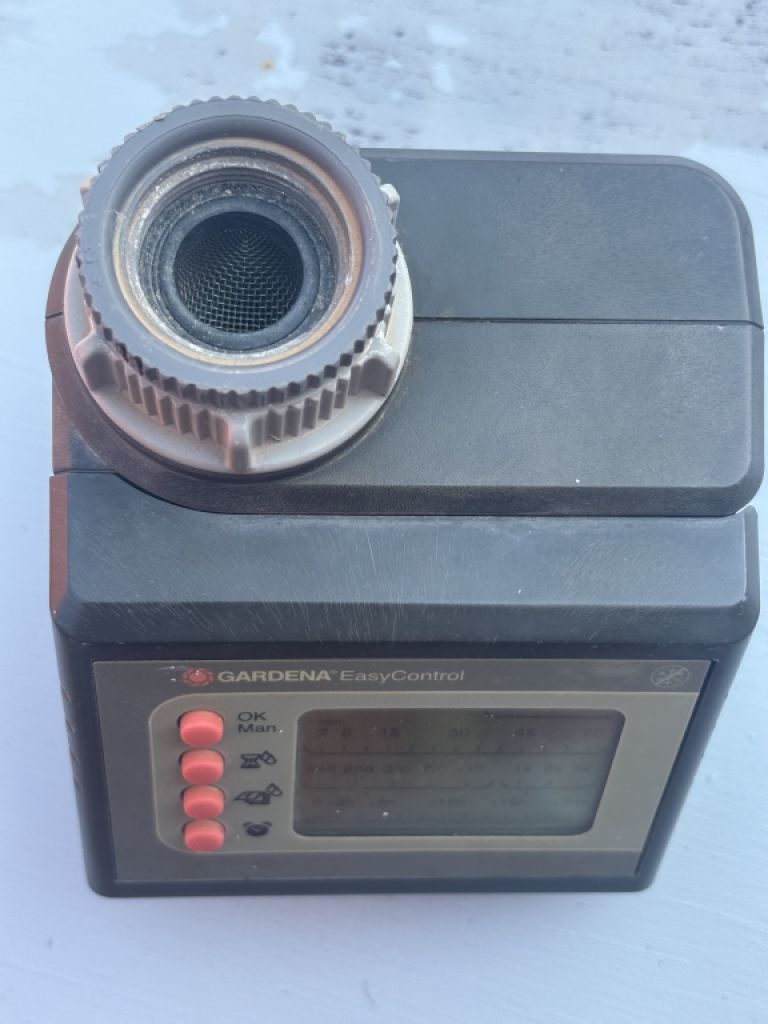 Gardena Bewässerungscomputer EasyControl mit viel Zubehör