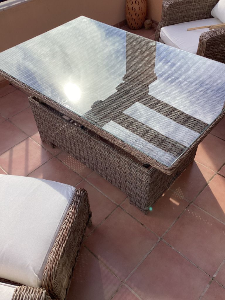 Garten / Terrassen  / Balkon Möbel, Ratan Stühle mit Polstern, Fußteil, Tisch Höhen verstellbar