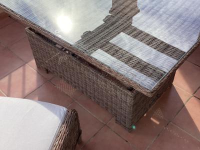 Garten / Terrassen  / Balkon Möbel, Ratan Stühle mit Polstern, Fußteil, Tisch Höhen verstellbar