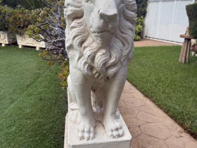 Gartenfigur Löwen Statue