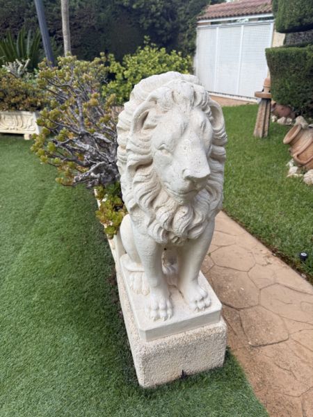 Gartenfigur Löwen Statue
