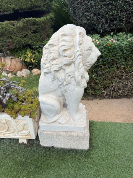 Gartenfigur Löwen Statue