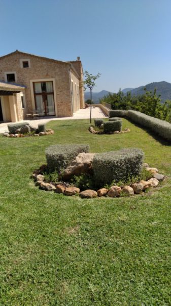 Gardening Technician and Pool Keeper