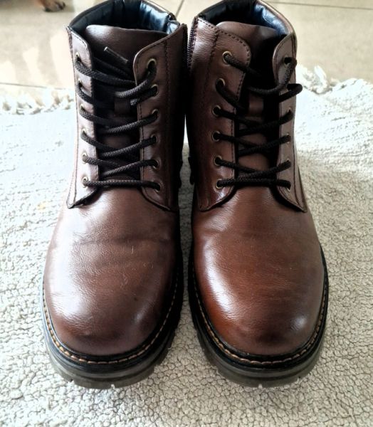 Gefütterte Leder - Männerboots, Grösse 45, NUR 1x GETRAGEN