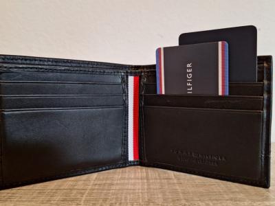Tommy Hilfiger Wallet