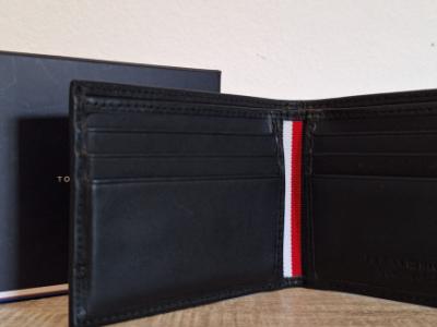 Tommy Hilfiger Wallet