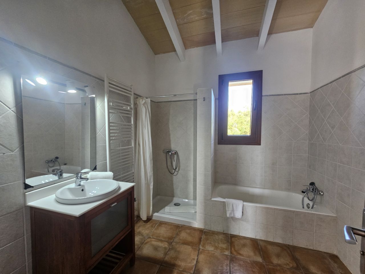 Gepflegte FInca mit Ölzentralheizung, Pool und traumhaftem Ausblick bei Manacor