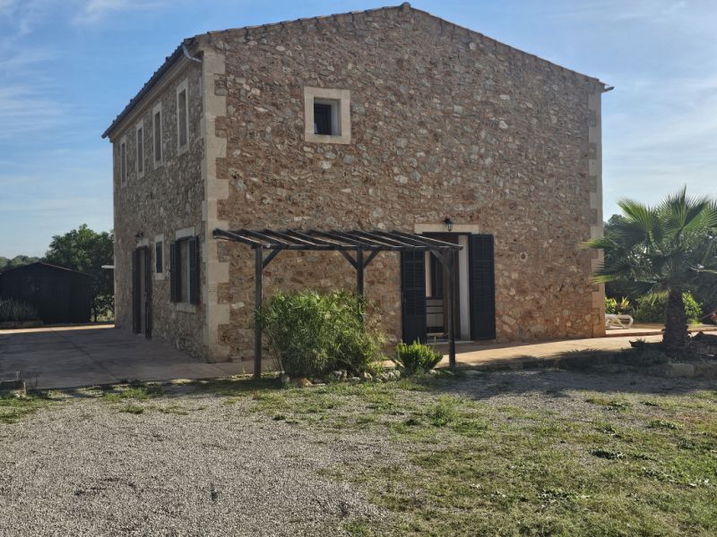 Gepflegte FInca mit Ölzentralheizung, Pool und traumhaftem Ausblick bei Manacor