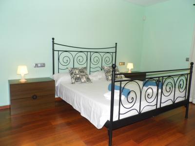 Well-kept chalet in the countryside with pool and AC near Porto Colom -- CH 19