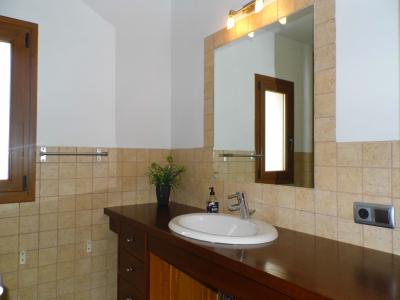 Well-kept chalet in the countryside with pool and AC near Porto Colom -- CH 19