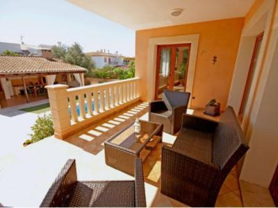Well-kept chalet in the countryside with pool and AC near Porto Colom -- CH 19