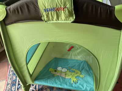 Gepflegtes Reise Baby-/Kleinkinderbett der Marke IMFANTASTIC