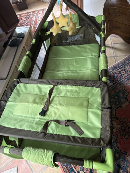Gepflegtes Reise Baby-/Kleinkinderbett der Marke IMFANTASTIC