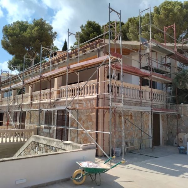 Scaffolding for rent with mounting