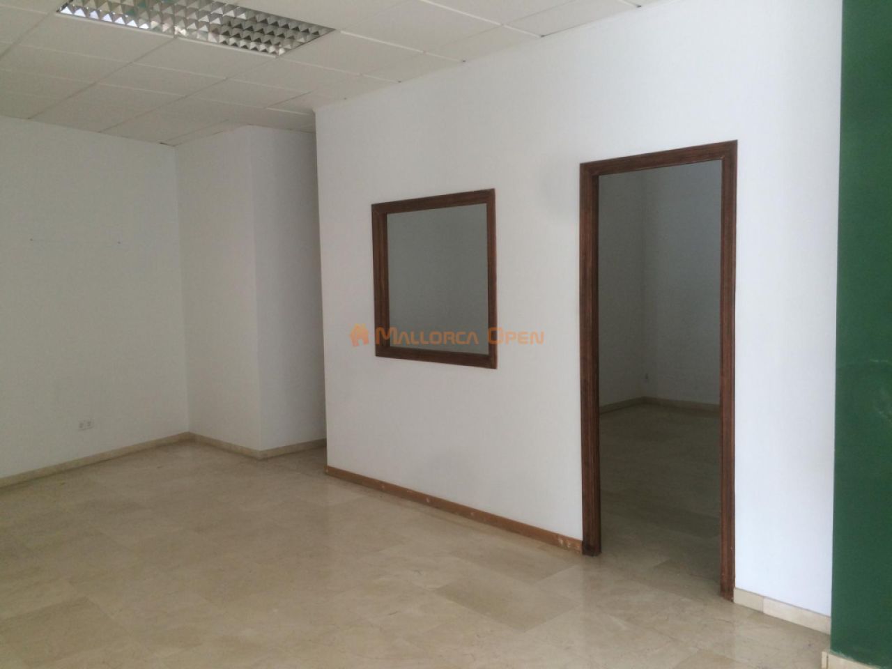 Geschäftsräume an der Ecke – Avenida del Torrent, Manacor